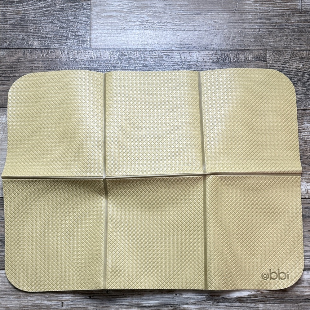 Geometric Pattern Changing Mat and Bag - Picture 6 of 10